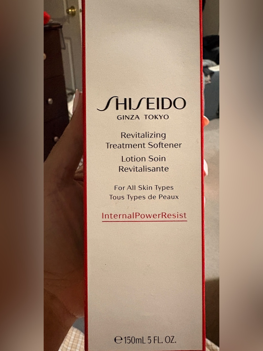 NIB - Shiseido Revitalizing Treatment Softener - White and Red